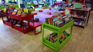 D'un livre à l'autre | Association pour les enfants à Clichy | Projets autour du livre